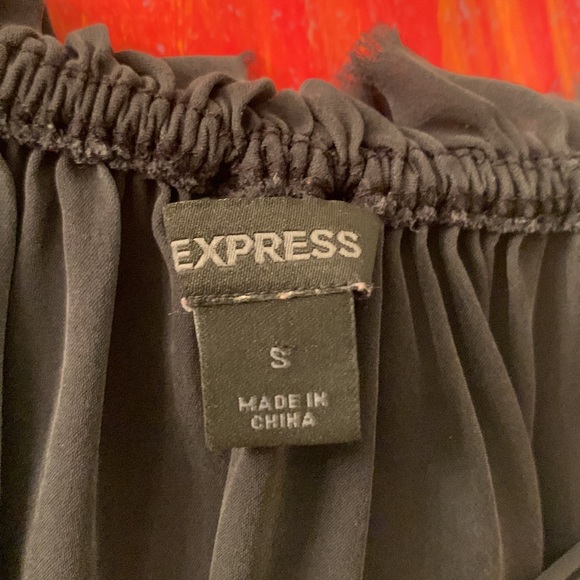 EXPRESS Low Neckline Silk Top - Picture 11 of 11